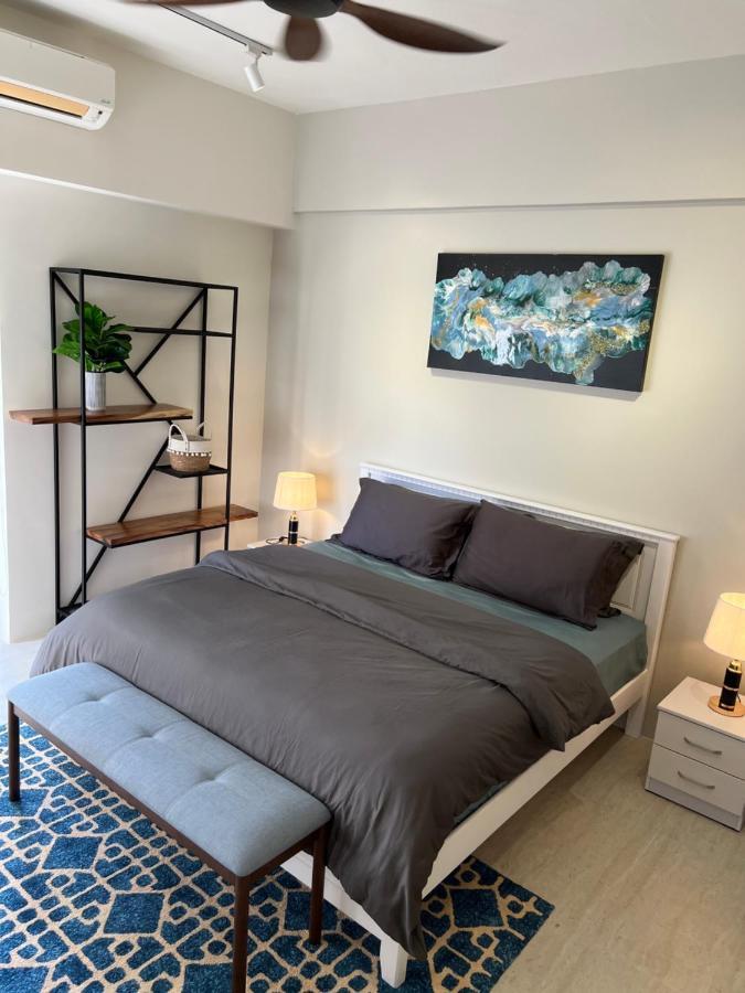 By The Sea Beachfront Designer Suites Penang - Managed By Art Of Tree Batu Feringgi Bagian luar foto