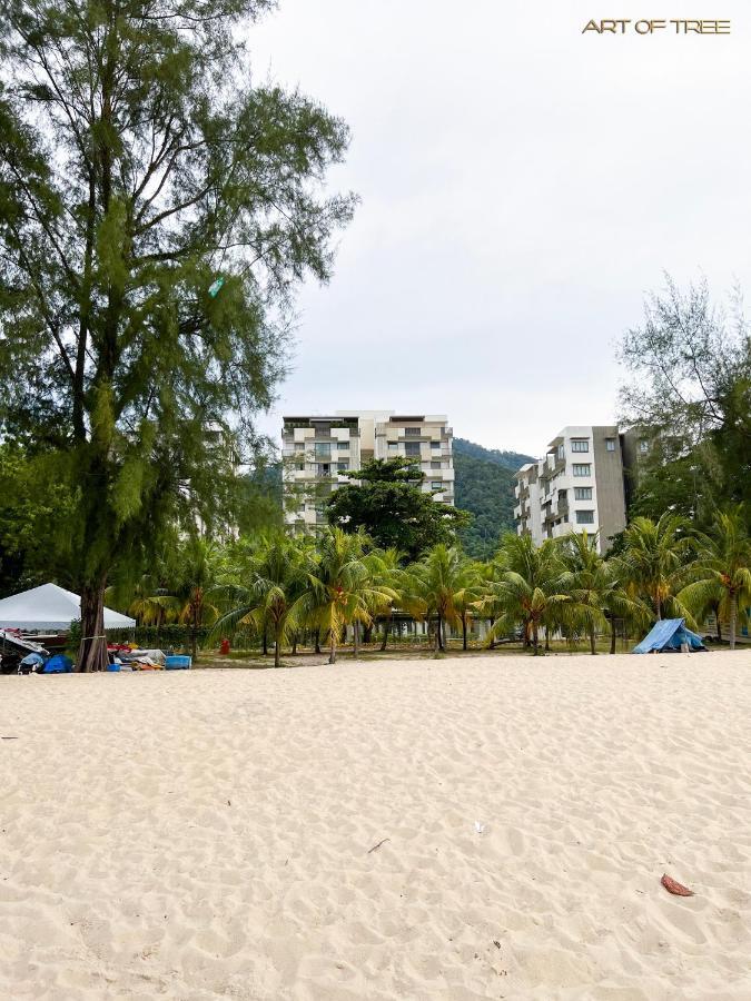 By The Sea Beachfront Designer Suites Penang - Managed By Art Of Tree Batu Feringgi Bagian luar foto